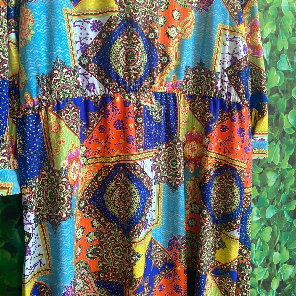 Zoey & Leelo - NWT Colorful Patterned Dress - Picture 6 of 7